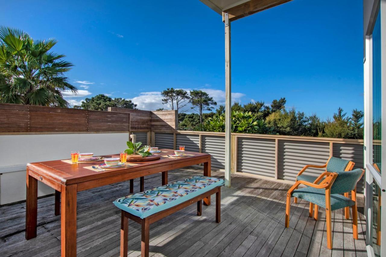 The Nautical Bach - Mangawhai Heads Holiday Home ภายนอก รูปภาพ
