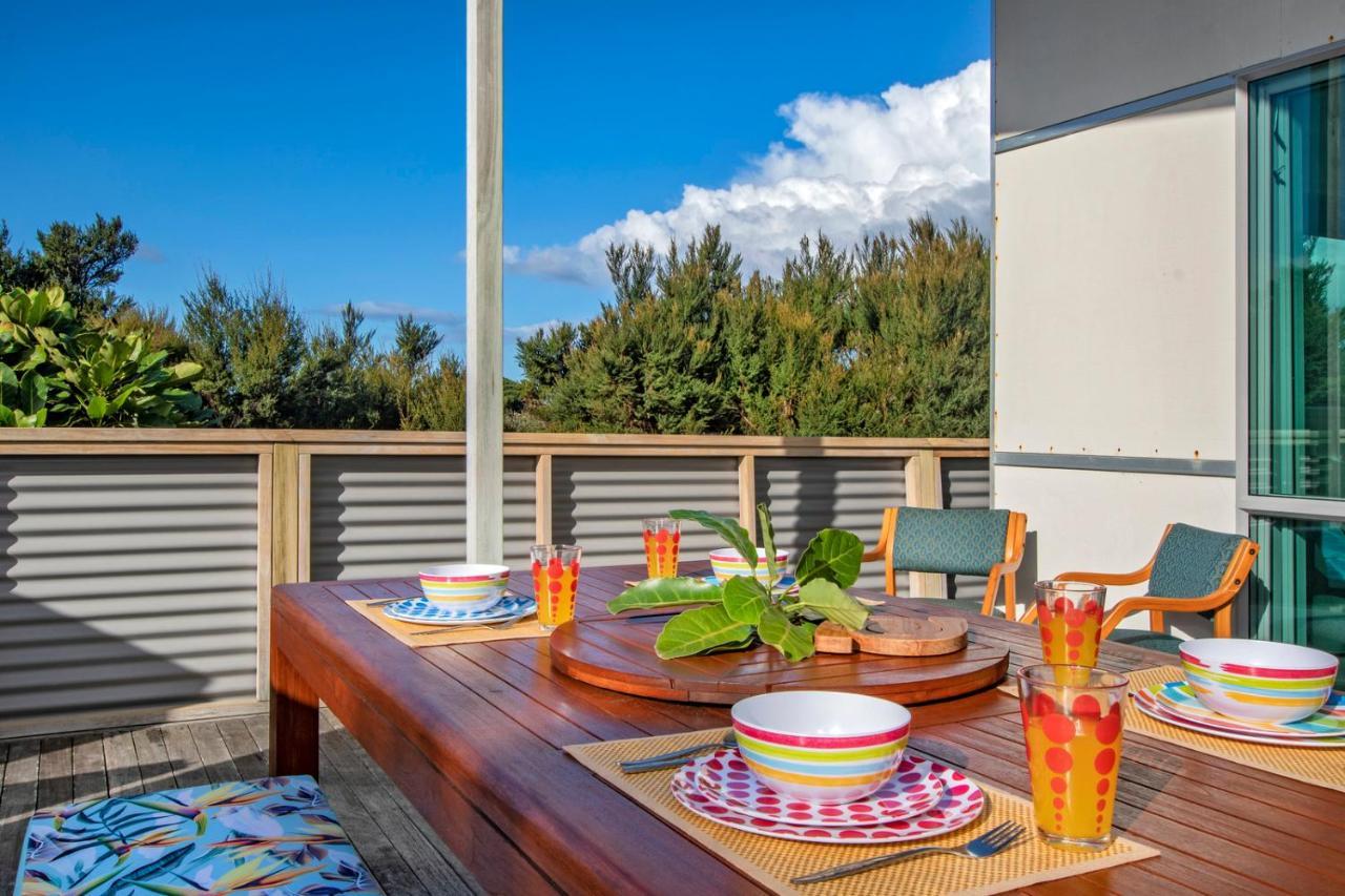 The Nautical Bach - Mangawhai Heads Holiday Home ภายนอก รูปภาพ